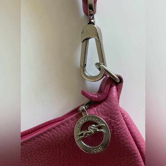 Authentic Longchamp Pink Leather Shoulder Bag - Picture 4 of 12